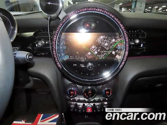 MINI Cooper Convertible — Фото автомобиля 14