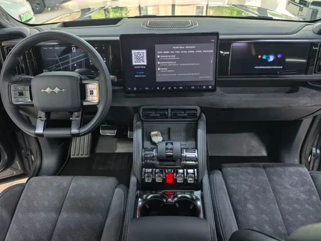 BYD FangChengBao Leopard 5 — Фото автомобиля 6