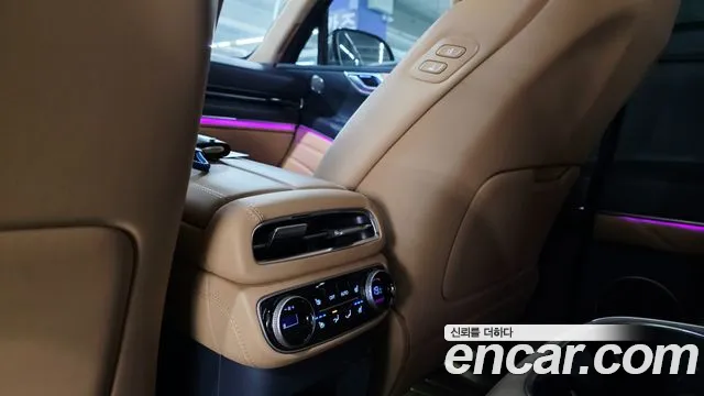 Genesis GV80 — Фото автомобиля 18