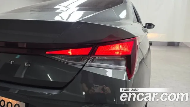 Hyundai Avante CN7 — Фото автомобиля 8