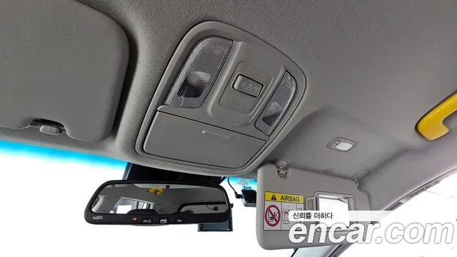 Kia Niro — Фото автомобиля 18