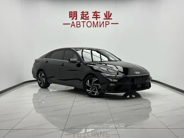 Hyundai Elantra — Фото автомобиля 2
