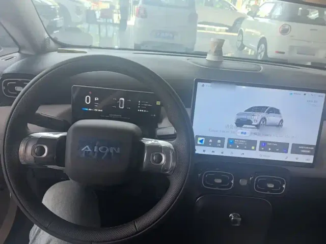 GAC Aion UT — Фото автомобиля 9