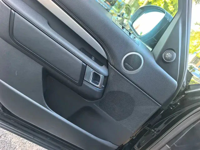 Land Rover Discovery — Фото автомобиля 4
