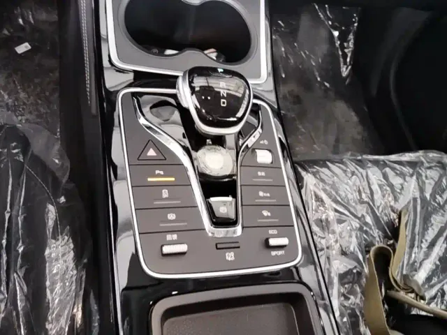 BYD Qin — Фото автомобиля 13