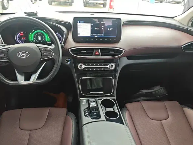 Hyundai Santa Fe — Фото автомобиля 12