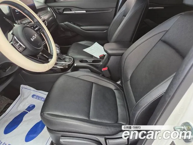 Kia Seltos — Фото автомобиля 14