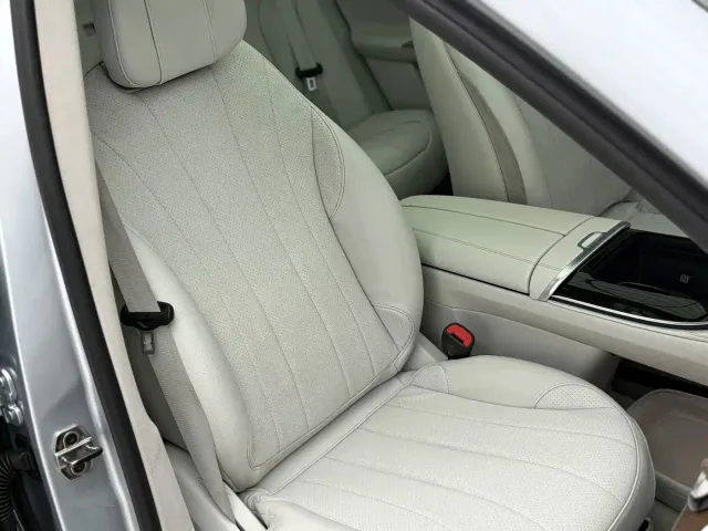 Mercedes-Benz EQE SUV — Фото автомобиля 20
