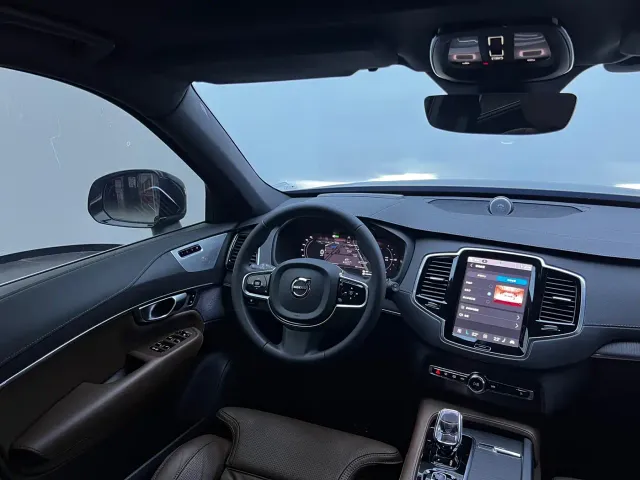 Volvo XC90 — Фото автомобиля 23