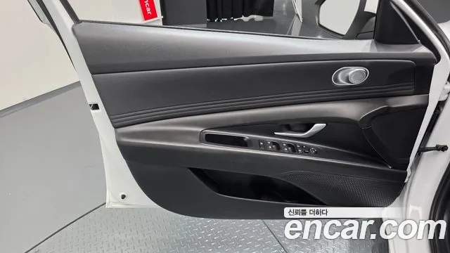 Hyundai AVANTE Smart — Фото автомобиля 24