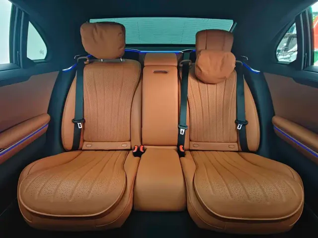 Mercedes-Benz S-Class — Фото автомобиля 12