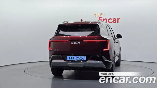 Kia EV5 — Фото автомобиля 4