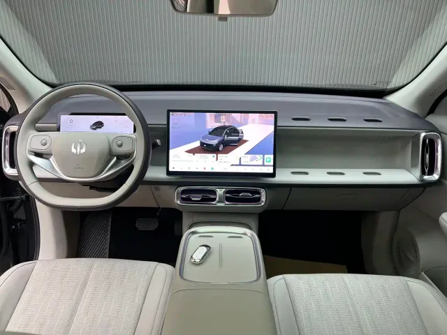 Leapmotor B10 — Фото автомобиля 8