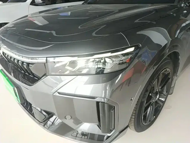 Voyah Auto VOYAH FREE 2025 318 318km RWD Touring Edition — Фото автомобиля 23