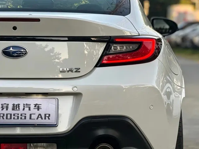 Subaru BRZ — Фото автомобиля 7
