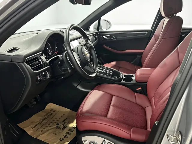 Porsche Macan — Фото автомобиля 4
