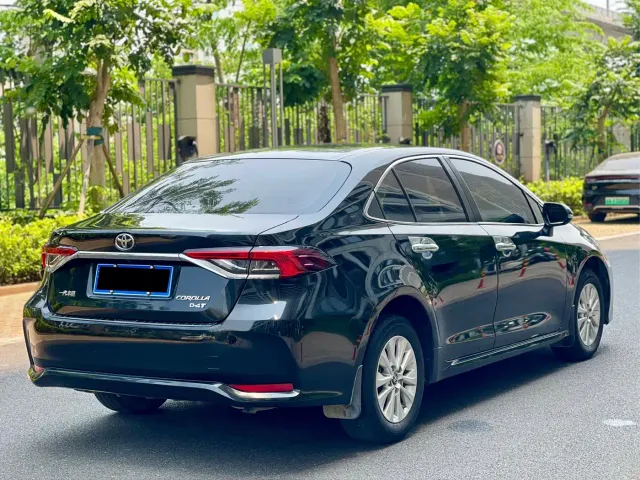 Toyota Corolla — Фото автомобиля 9