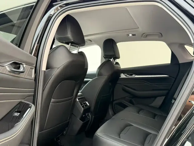Geely Xingrui — Фото автомобиля 5