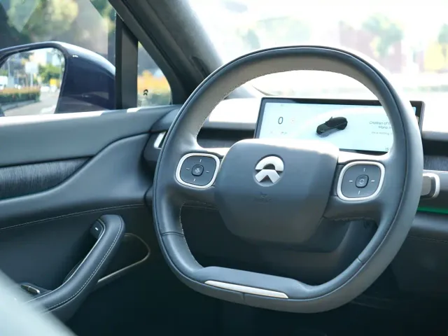 Nio ES8 — Фото автомобиля 6
