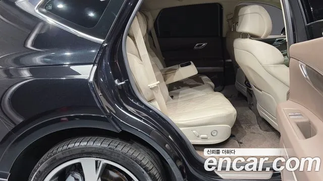 Genesis GV80 2.5T Бензин AWD — Фото автомобиля 10