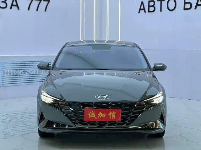 Hyundai Elantra — Фото автомобиля 2