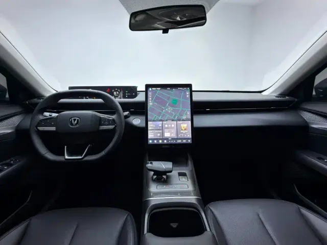 Changan Eado — Фото автомобиля 10