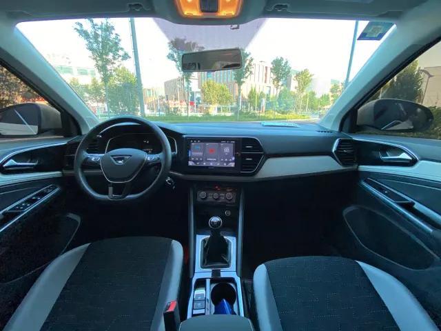 Jetta VS5 — Фото автомобиля 5