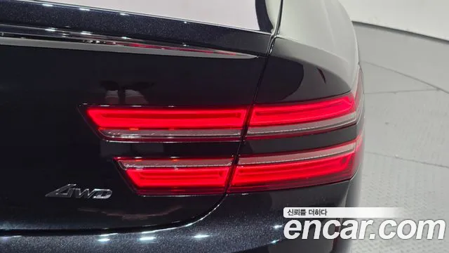 Genesis G80 Бензин 2.5 турбо AWD — Фото автомобиля 22