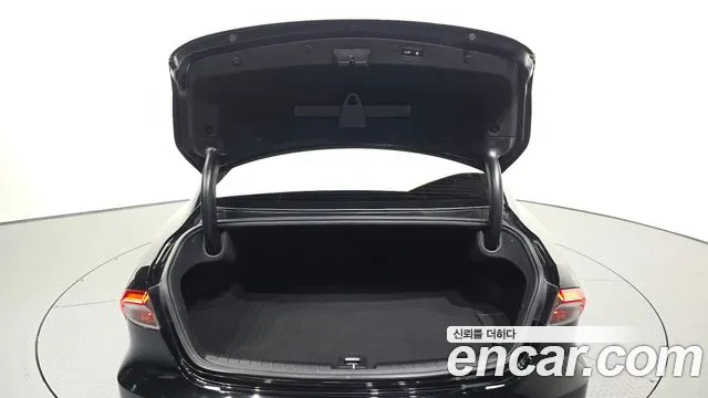 Hyundai Grandeur Новый Grandeur IG — Фото автомобиля 20