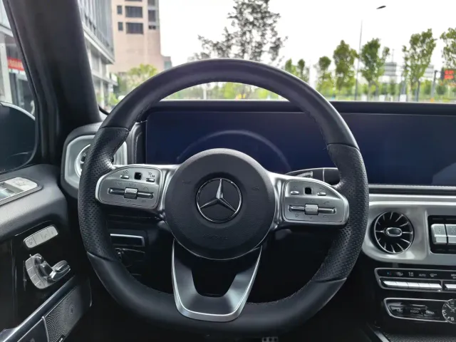 Mercedes-Benz G-Class — Фото автомобиля 10