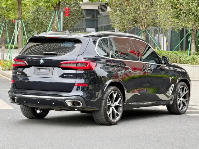 BMW X5 — Фото автомобиля 10