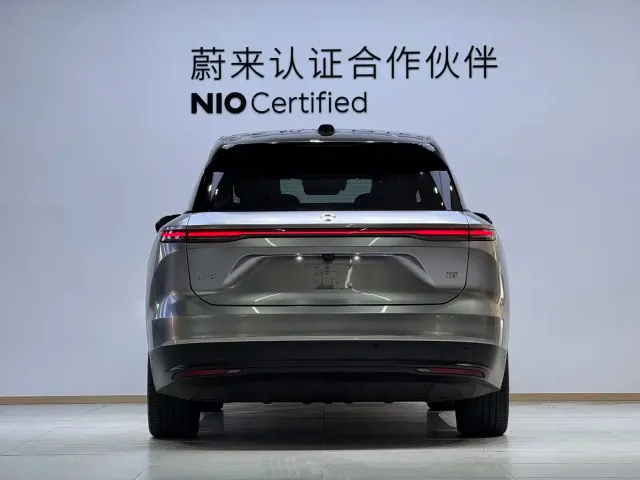 Nio ES8 — Фото автомобиля 2