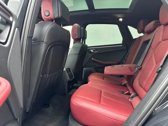 Porsche Macan — Фото автомобиля 11