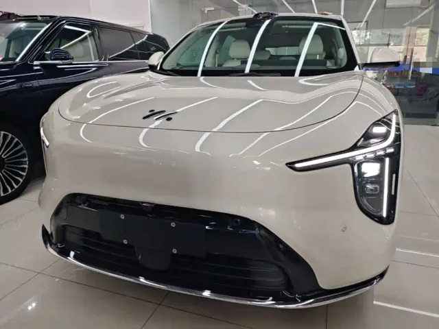 IM Motors LS6 — Фото автомобиля 2