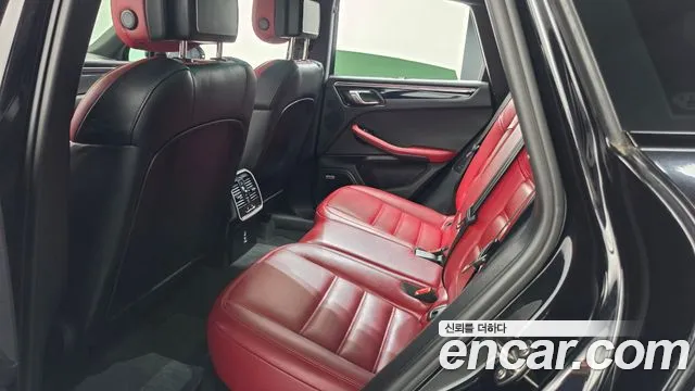 Porsche Macan — Фото автомобиля 11