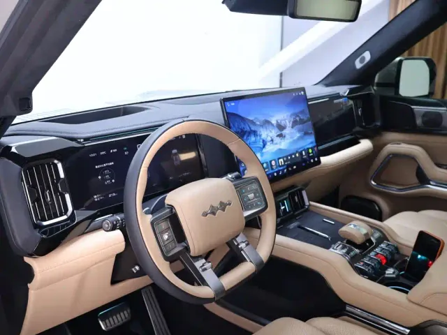 BYD FangChengBao Leopard 8 — Фото автомобиля 11