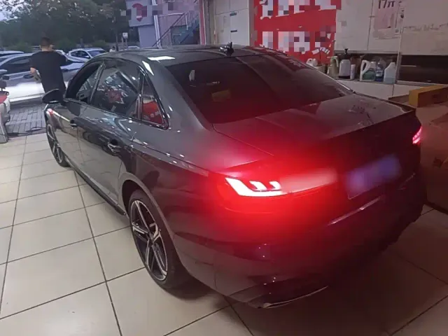 Audi A4L — Фото автомобиля 4