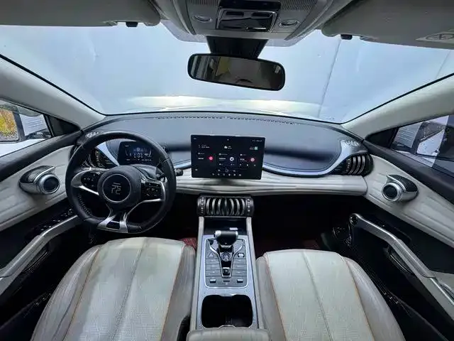 BYD Yuan PLUS — Фото автомобиля 9
