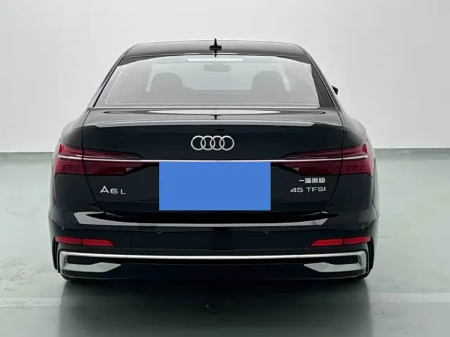 Audi A6L — Фото автомобиля 6