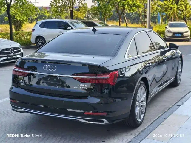 Audi A6L — Фото автомобиля 9