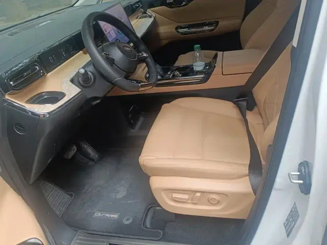 GAC Trumpchi E8 — Фото автомобиля 9