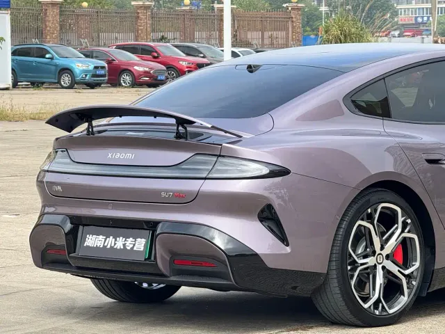 Xiaomi SU7 — Фото автомобиля 14