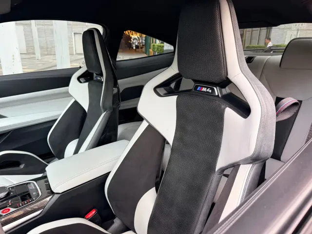 BMW M4 — Фото автомобиля 8