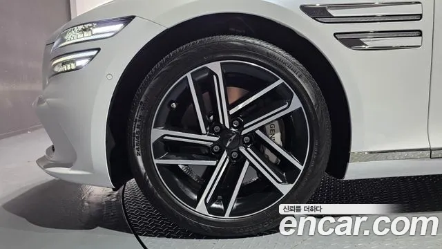 Genesis G80 Бензин 2.5 турбо 2WD — Фото автомобиля 5