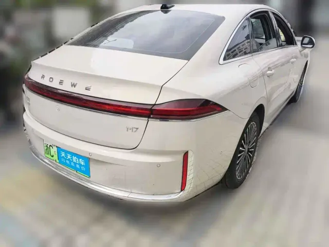 Roewe M7 DMH — Фото автомобиля 2