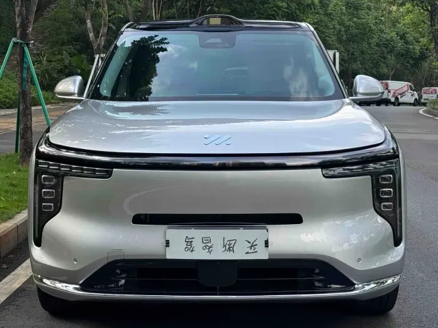 IM Motors LS9 — Фото автомобиля 2