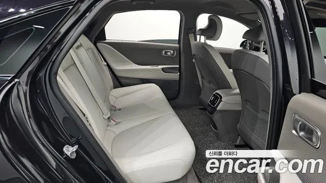 Hyundai Ioniq 6 — Фото автомобиля 18