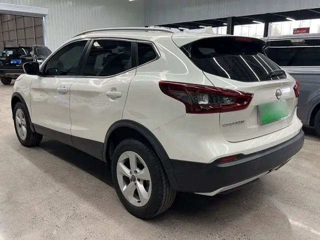 Nissan Qashqai — Фото автомобиля 12