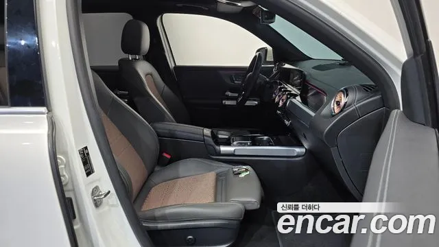 Mercedes-Benz EQB X243 — Фото автомобиля 16