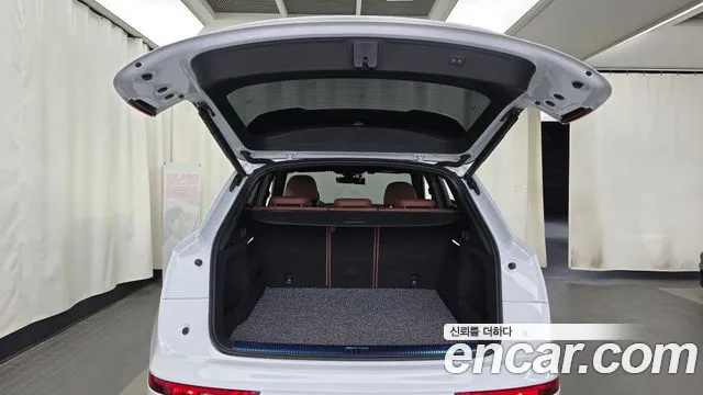 Audi Q5 FY — Фото автомобиля 20